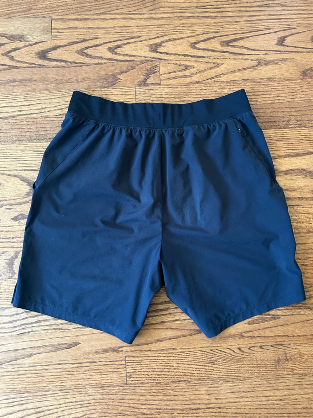 Alo 7” Repetition Shorts Size M - Picture 3 of 3